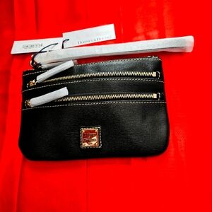 NEW! NWT Dooney & Bourke Black Saffiano Leather Triple Zip Wristlet!